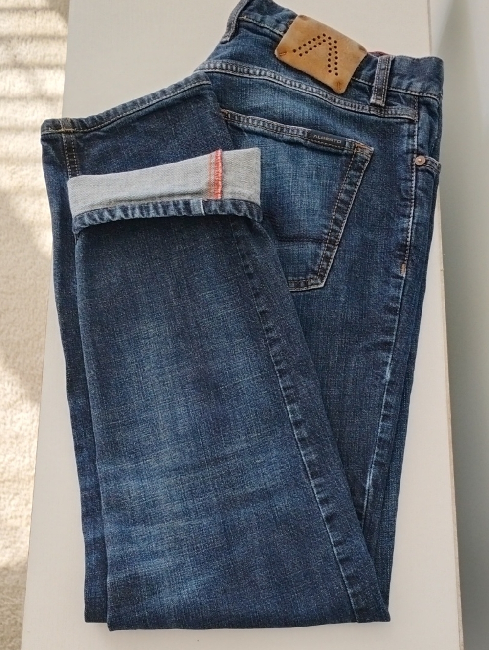 Dark Blue Men’s Straight Jeans - Unbranded—too short so need to reposh